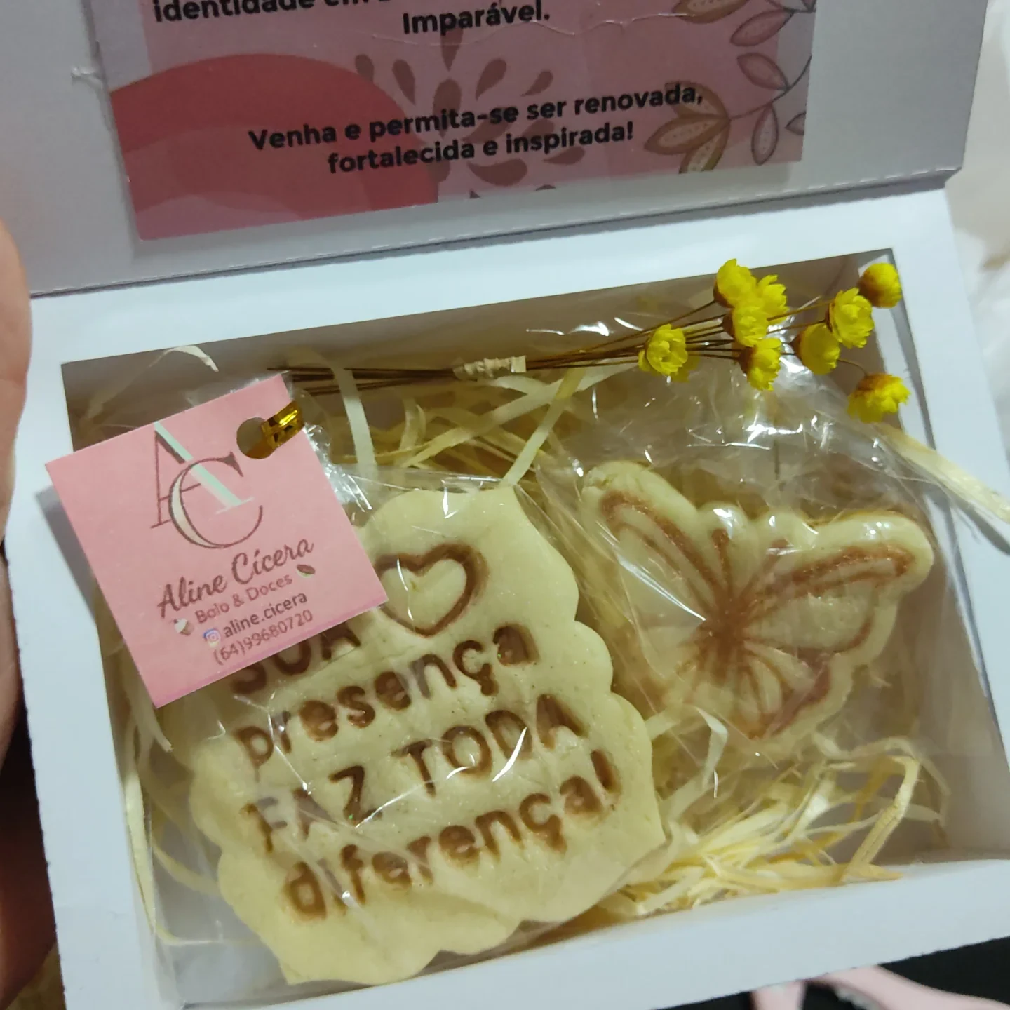 Caixa de biscoitos — publicação de Doces Divinos Confeitaria